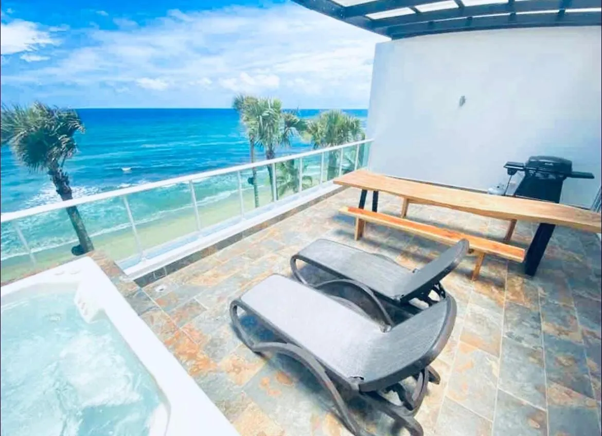 Prázdninový dům Beachfront Luxury Penthouse Sosúa